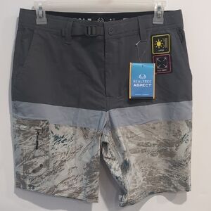 Realtree Aspect NEW Mirage Men's Hybrid Grey Camouflage Fishing Shorts Sz Med